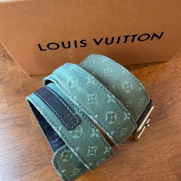 Authentic Louis Vuitton Belt - Picture 2 of 9